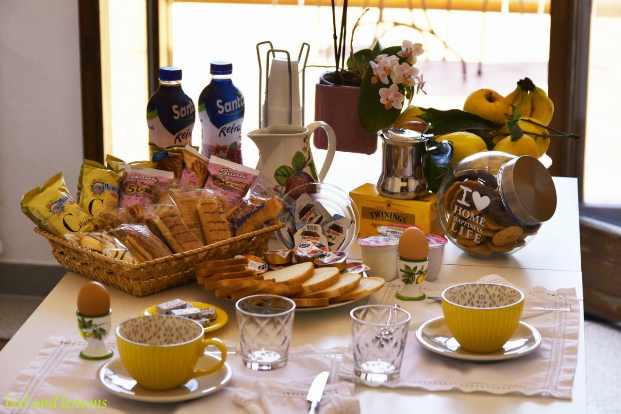 Bed and Breakfast Bed And Lemons Piano di Sorrento Esterno foto