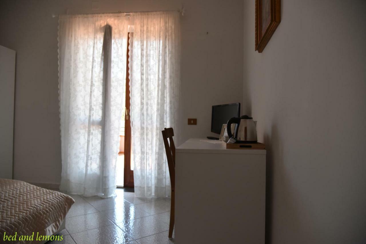 Bed and Breakfast Bed And Lemons Piano di Sorrento Esterno foto